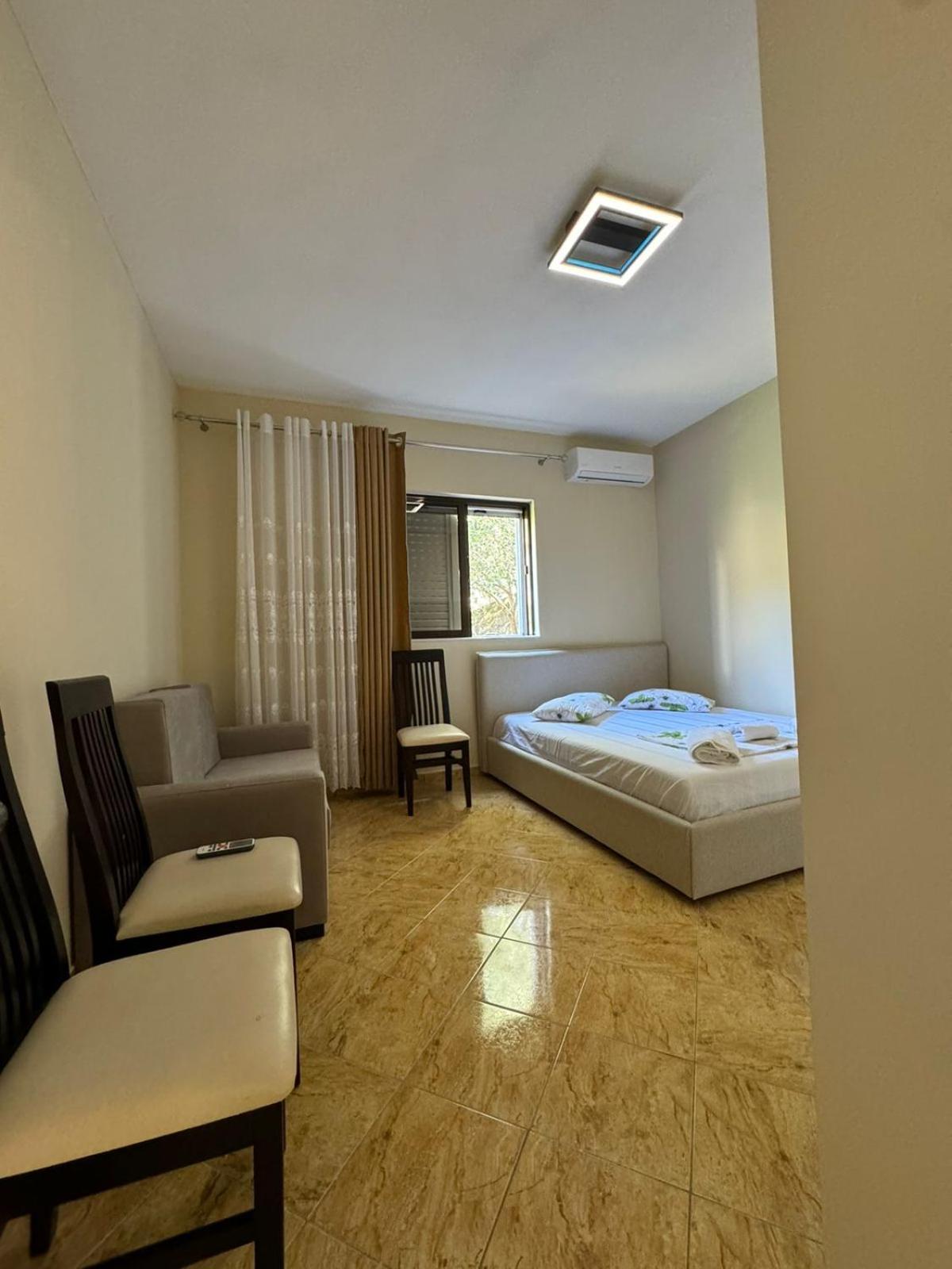Miri Apartments Sarande Exterior photo