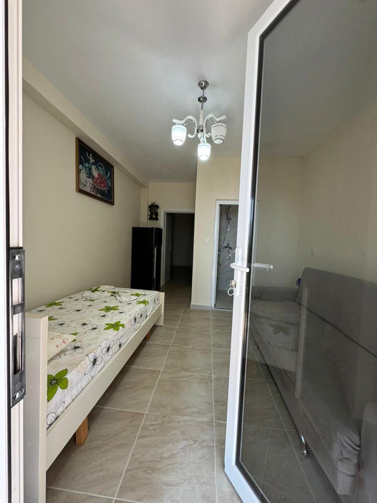 Miri Apartments Sarande Exterior photo